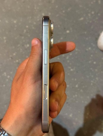 iphone-16pro-128gb-big-3