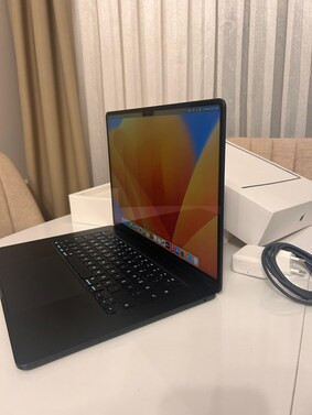 apple-macbook-air-m2-15-inc-16gb-1tb-i-paketuar-me-fature-me-garanci-big-1