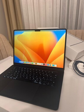 apple-macbook-air-m2-15-inc-16gb-1tb-i-paketuar-me-fature-me-garanci-big-3