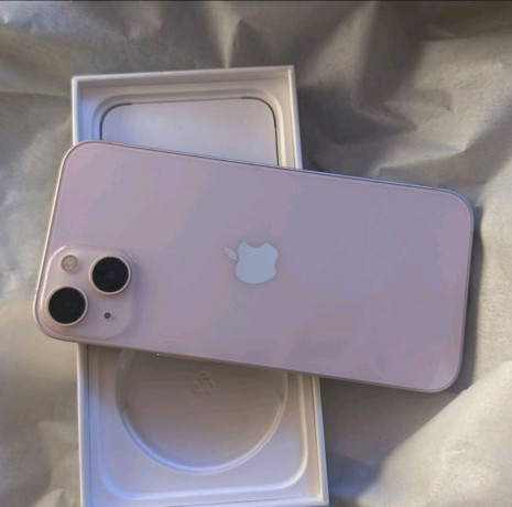 iphone-13-roze-big-4