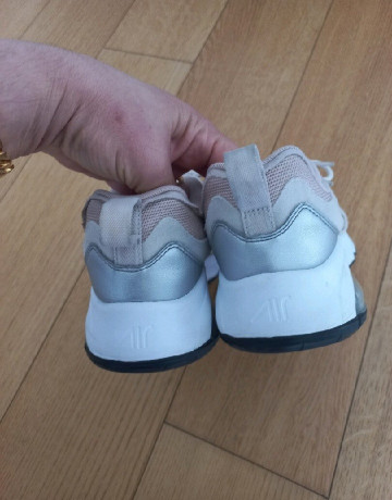 kepuce-nike-te-pastra-big-0