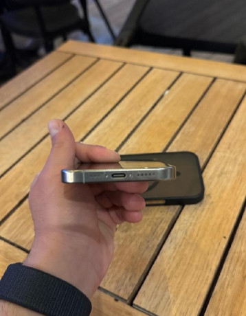 iphone-16-pro-512-gb-big-0